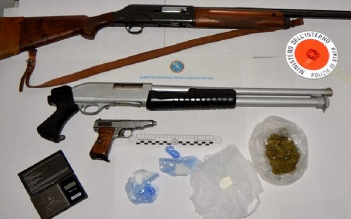 crotone droga armi