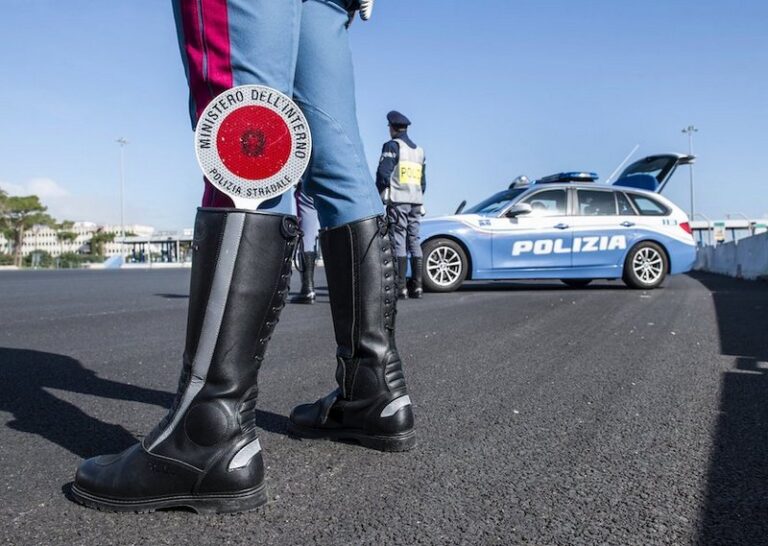 polizia controlli sicurezza stradale