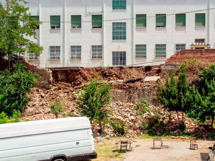 crollo muro istituto suore