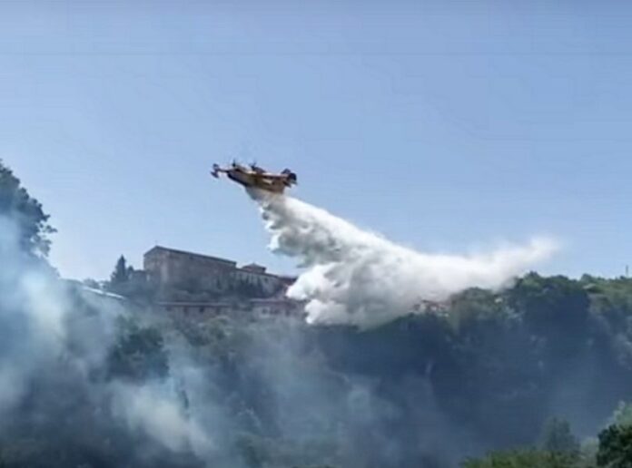 incendio mendicino