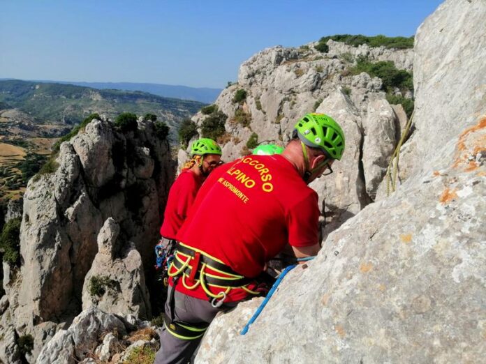 soccorso alpino montagna