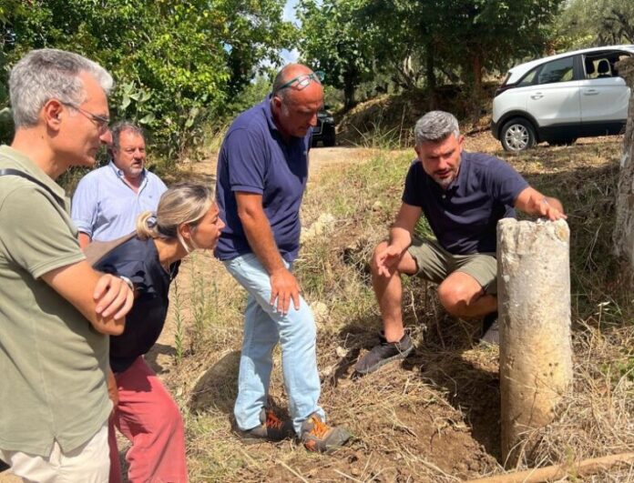 Colonnina romana ritrovata nelle campagne del Comune di Maida