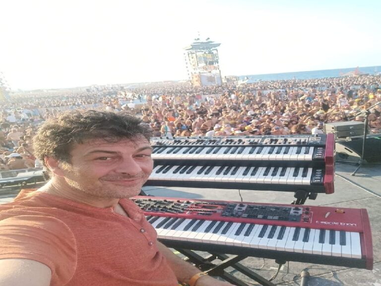 Al Jova Beach Party protagonista anche il cosentino Gigi Genise