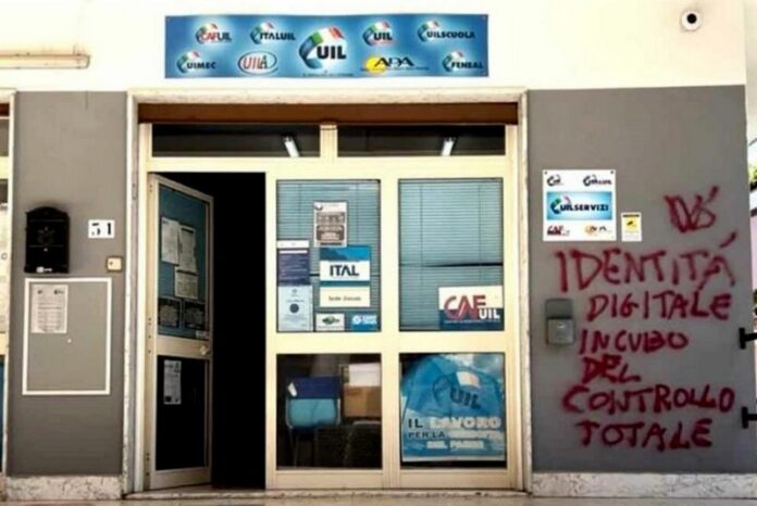atti vandalici uil scalea