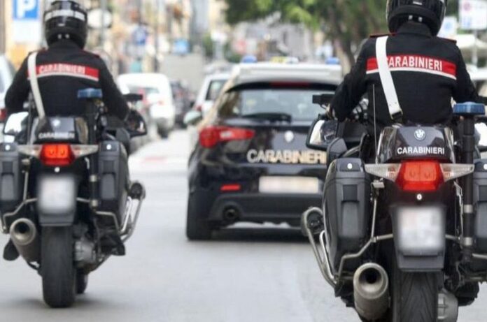 carabinieri auto moto