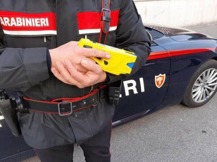 carabinieri taser