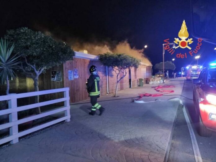 cropani incendio lido
