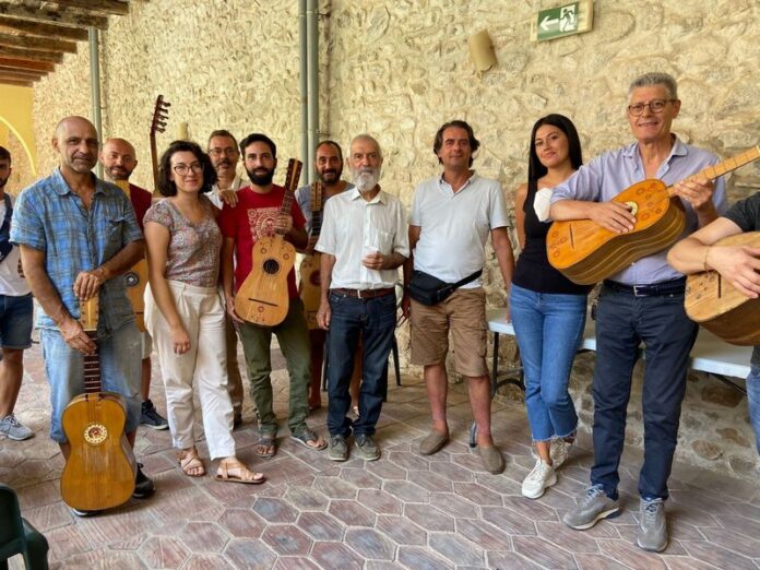 chitarra battente paludi