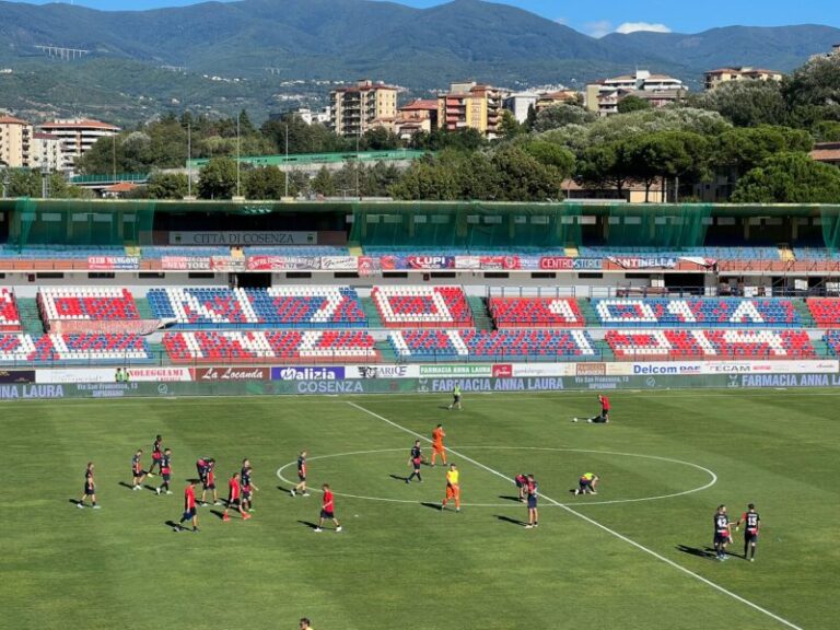 Cosenza – Bari 0-1. Ai biancorossi basta Cheddira per espugnare il “Marulla”