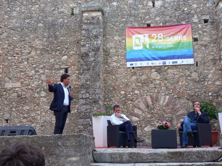 Il sindaco Di Gioia con Occhiuto e Giacoia
