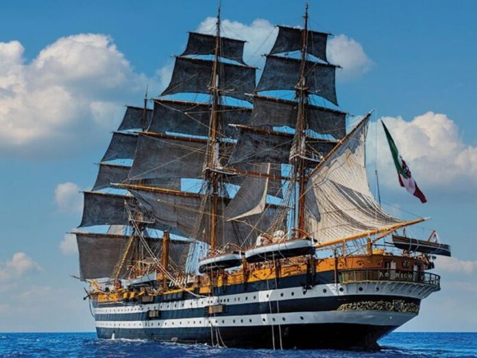 Nave Amerigo Vespucci