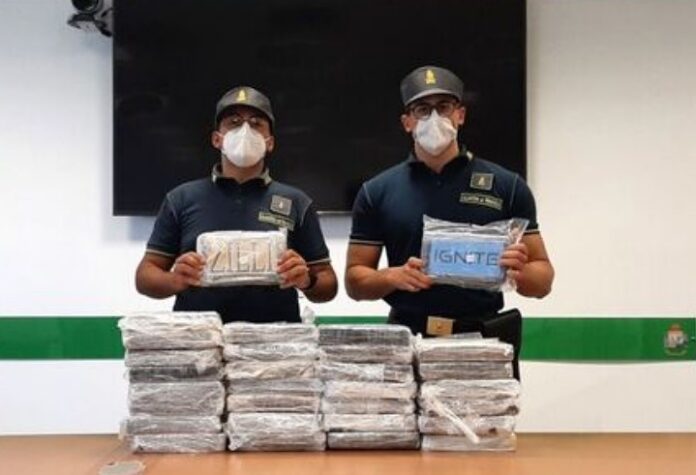 arresto eroina auto