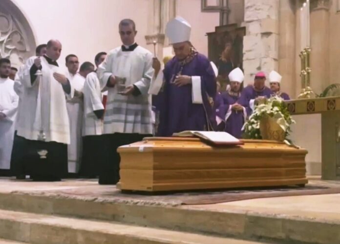 Cosenza funerali mons. nolè
