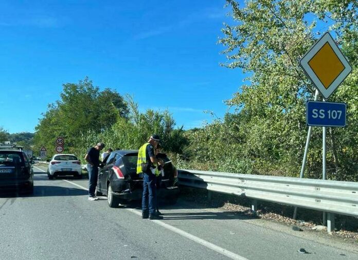 incidente statale 107 rende