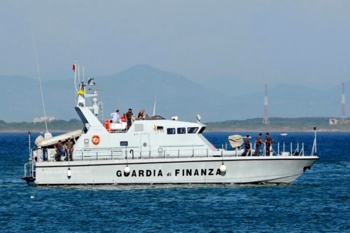 sbarco migranti gdf