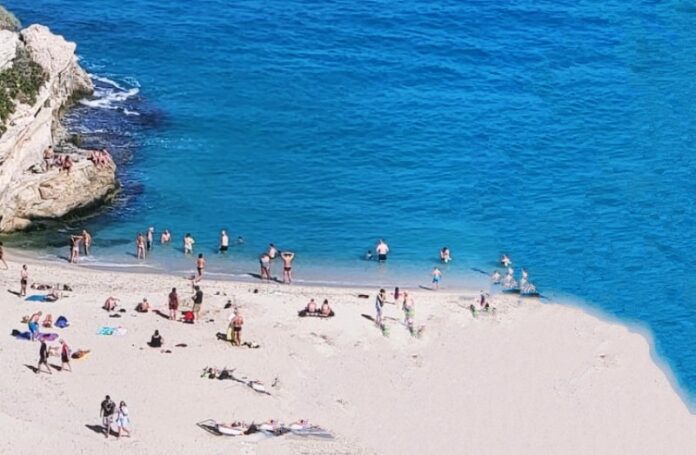 calabria mare ottobre