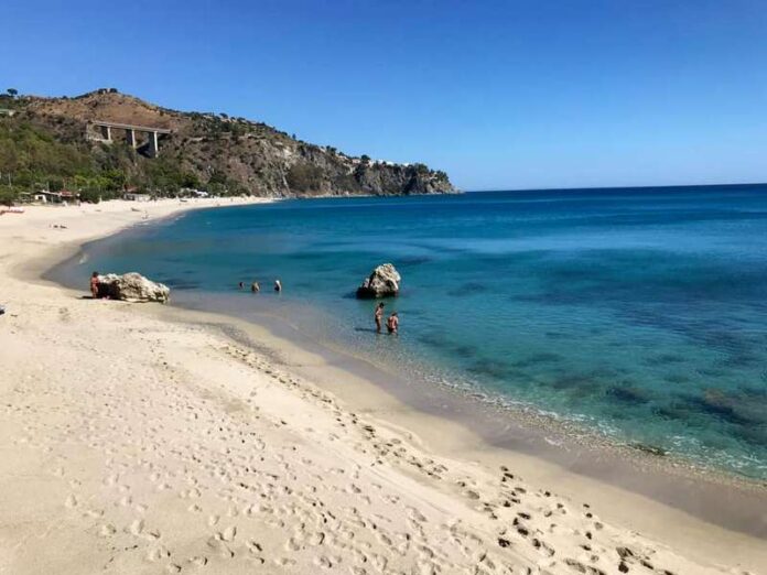 mare spiaggia Caminia (CZ)