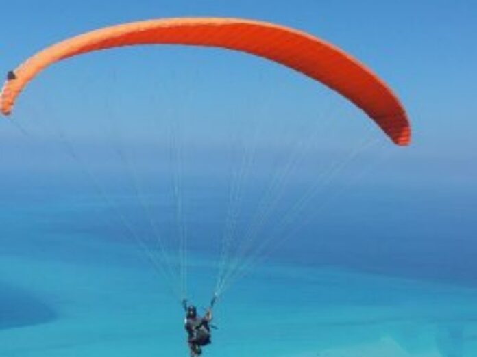 tragedia turista parapendio