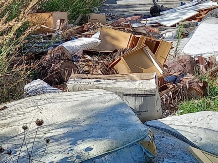 rifiuti via conti ruffo