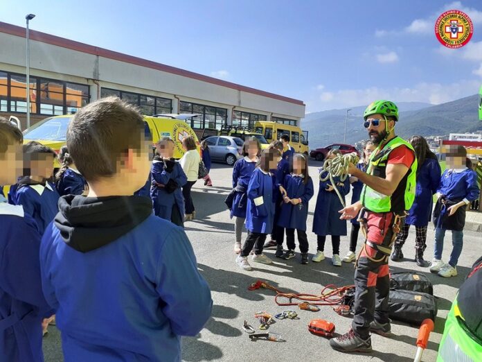 saracena soccorso alpino bambini