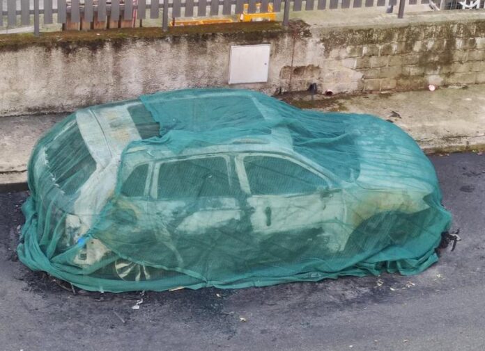 auto incendiata cassano