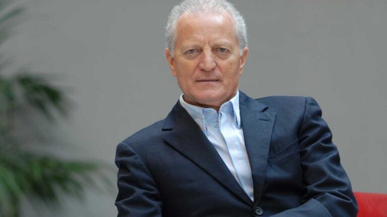 pallacanestro e calcio squadre Versace