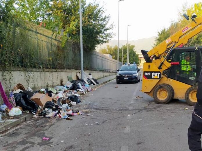 abbando rifiuti cosenza