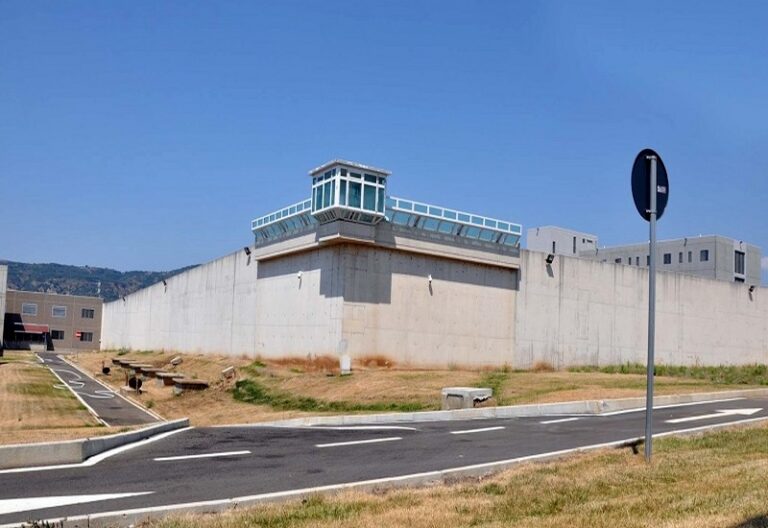 carcere reggio calabria tortura detenuto