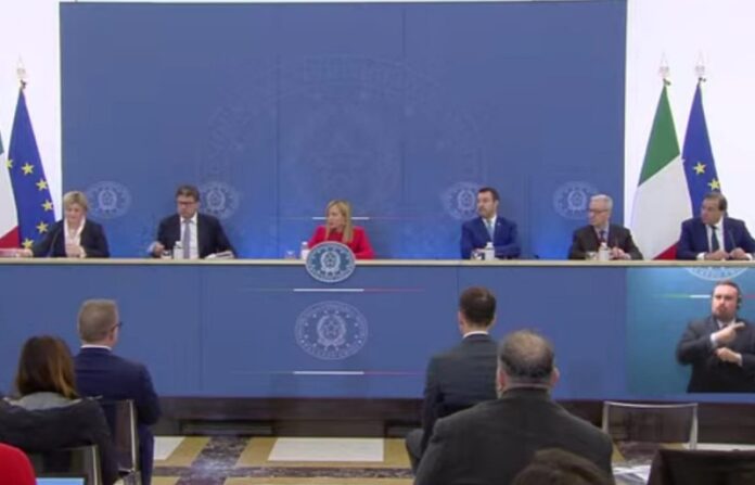 video conferenza stampa manovra finanziaria
