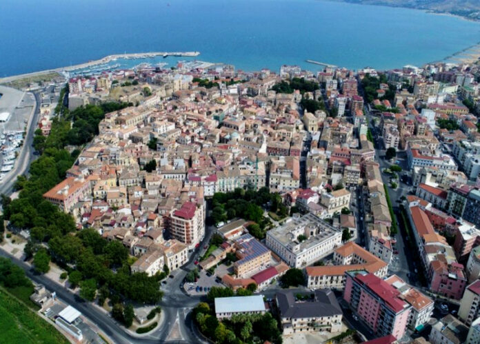crotone panorama