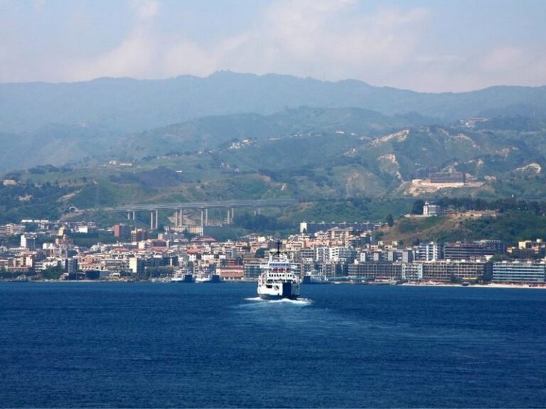 stretto di messina
