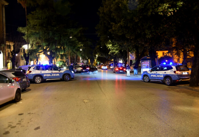 Polizia Cosenza controlli