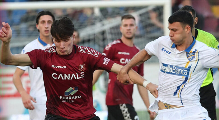 La Reggina cade in casa contro il Frosinone