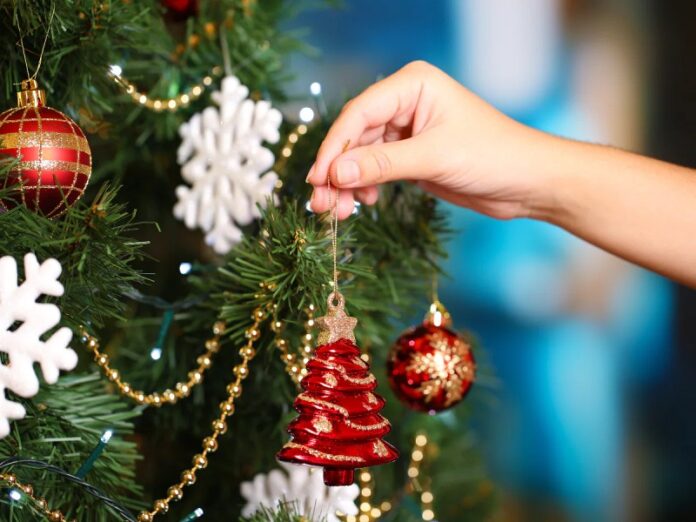 addobbare l'albero fa bene