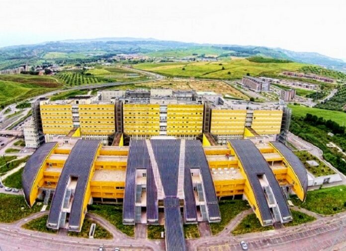 policlinico germaneto mater domini