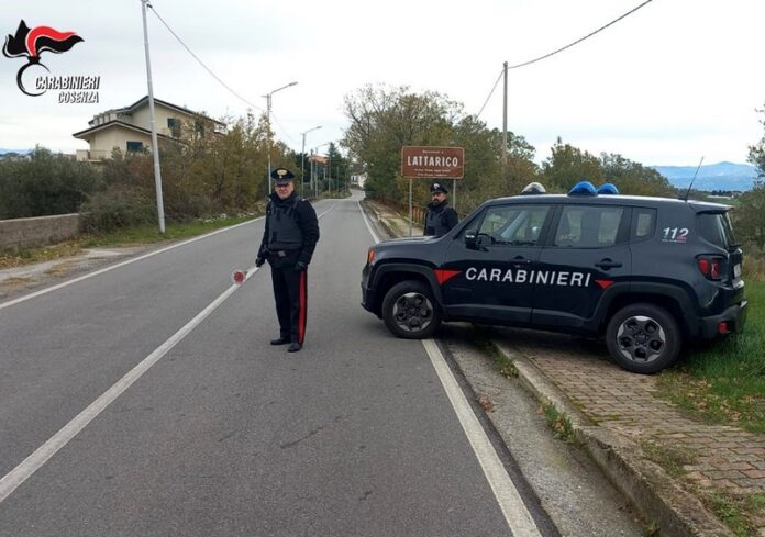 carabinieri lattarico
