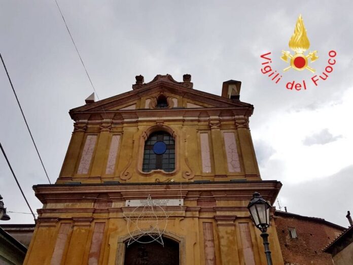 fulmine chiesa dasà