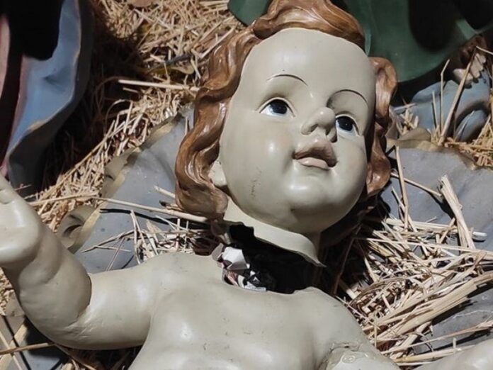 bambinello rotto Taurianova