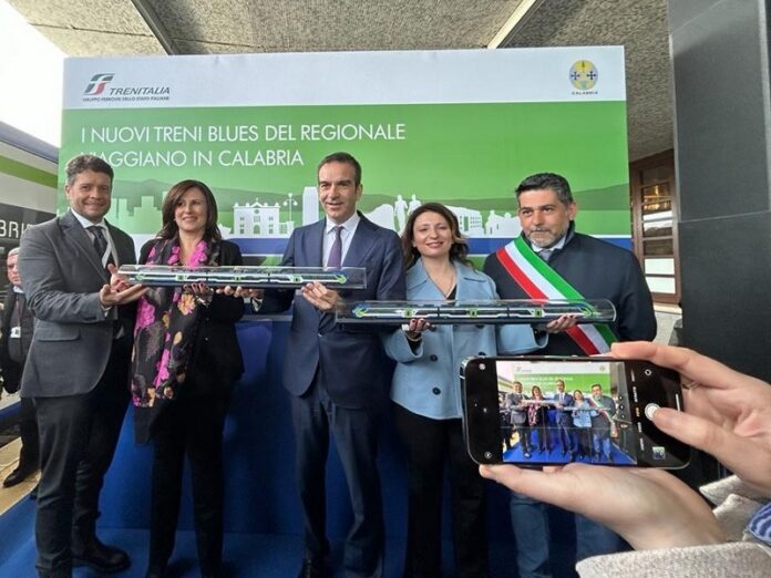 blues treno ibrido calabria