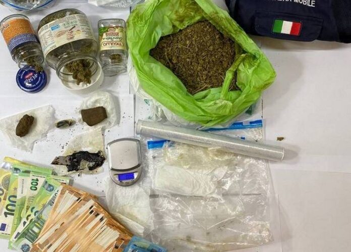 hashish marijuana arresto
