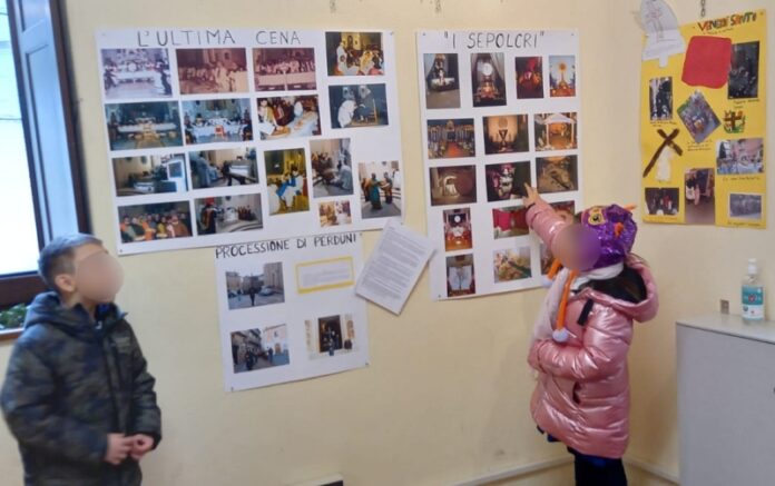 mostra foto cerisano bambini