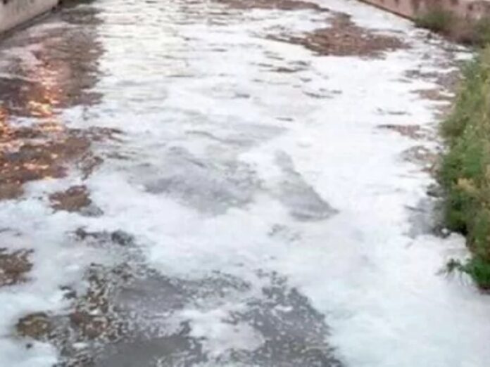 inquinato fiume