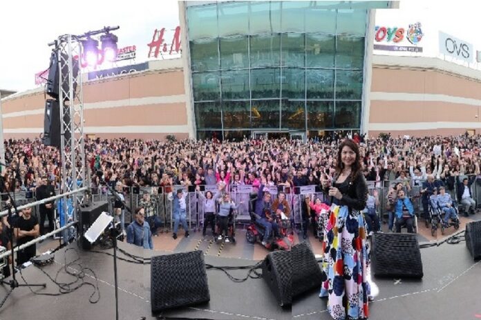 Cristina DAvena Le Fontane