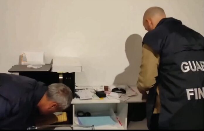 Guardia di finanza arresti ospedale Locri