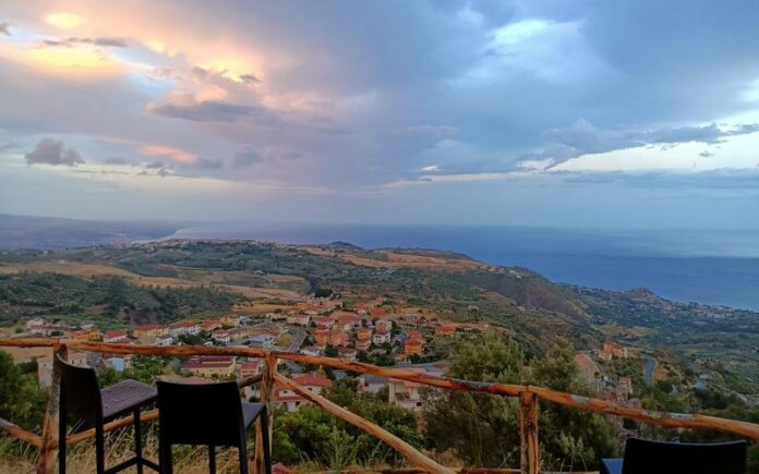 panorama da giardino epicureo