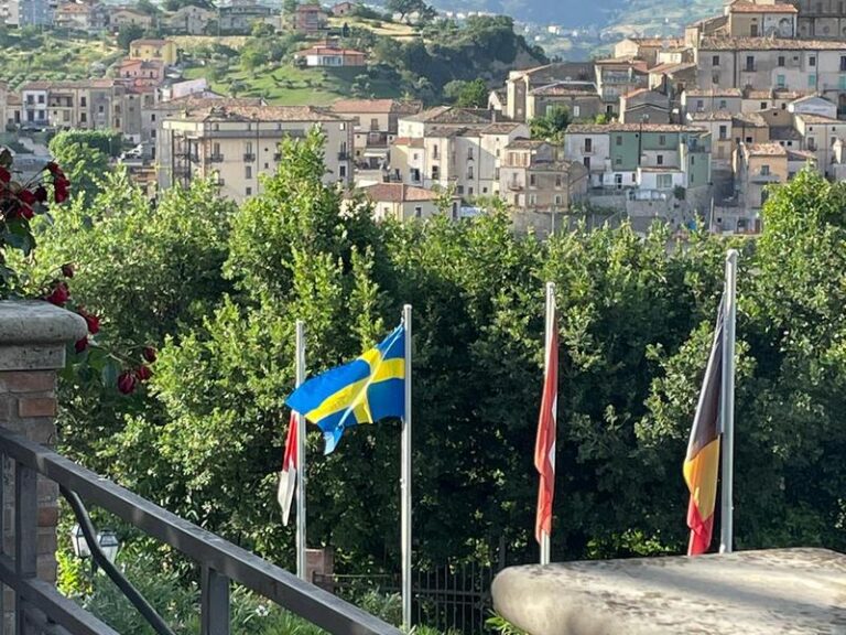 altomonte barbieri turisti svedesi