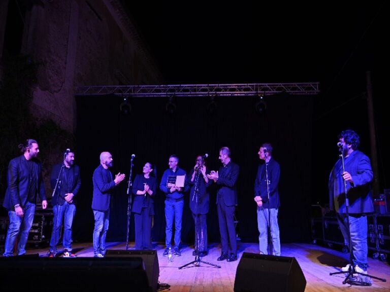 Grande successo a Surdo per I Neri per Caso