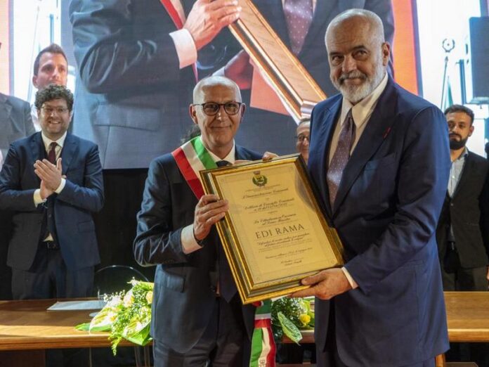vaccarizzo presidente rama albania