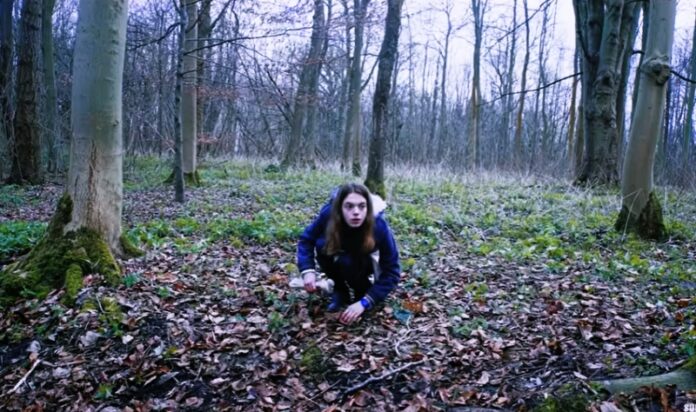 scena film “Home Education”