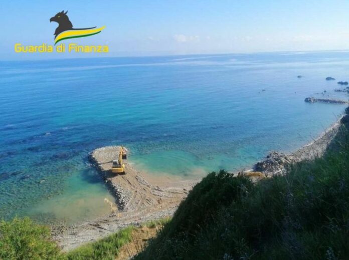 sequestro pennello abusivo spiaggia vibo